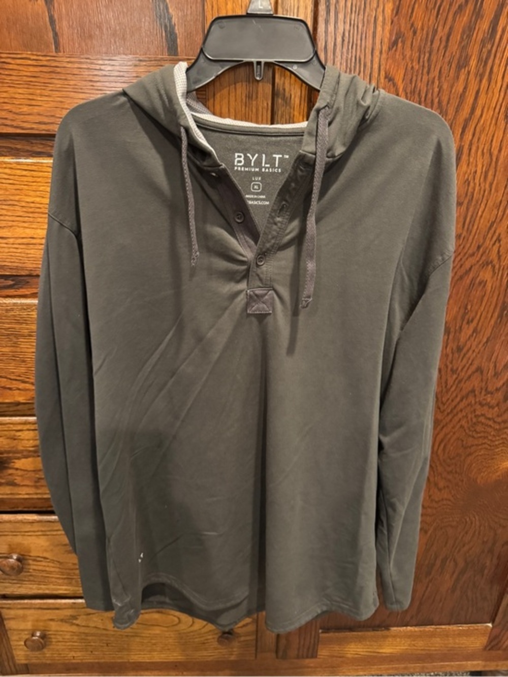 Men's Dark Gray Hooded Long-Sleeve Shirt